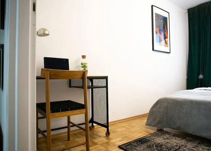 Oomph Warsaw Center Well Designed Apartment With Balcony